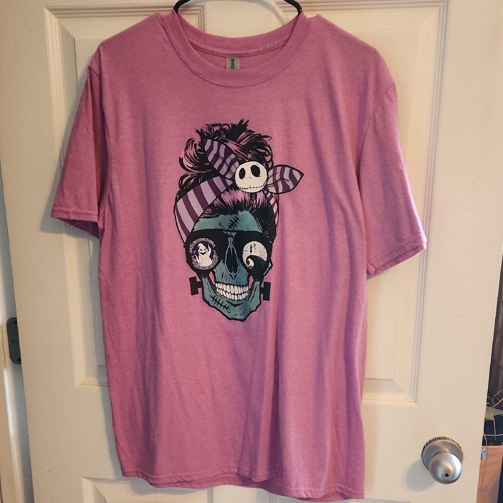 Gildan Pink Short Sleeve Tee Crew Neck Nightmare Before Christmas Inspired